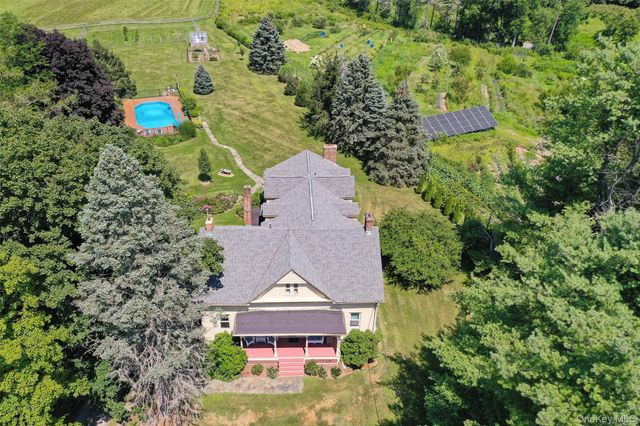 2101 Bruzgul Road, Lagrangeville, NY 12540