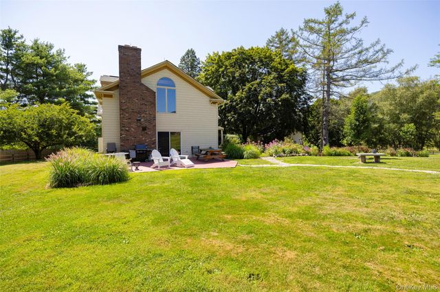 2101 Bruzgul Road, Lagrangeville, NY 12540