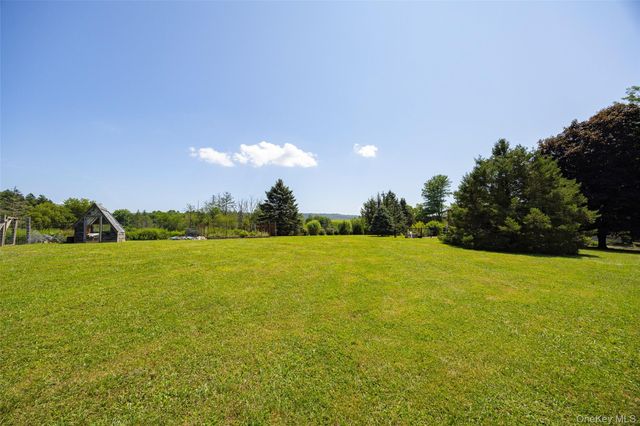 2101 Bruzgul Road, Lagrangeville, NY 12540