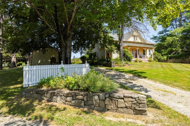 2101 Bruzgul Road, Lagrangeville, NY 12540