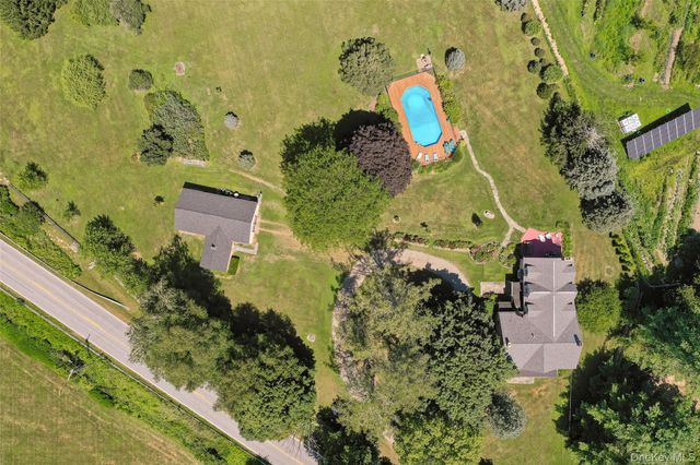 2101 Bruzgul Road, Lagrangeville, NY 12540