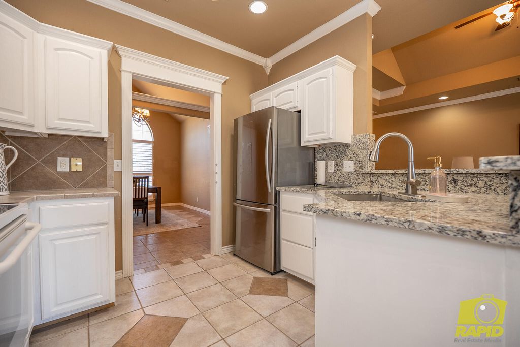 Image 12 of property listing at 5941 Stratford Avenue, San Angelo, TX 76901
