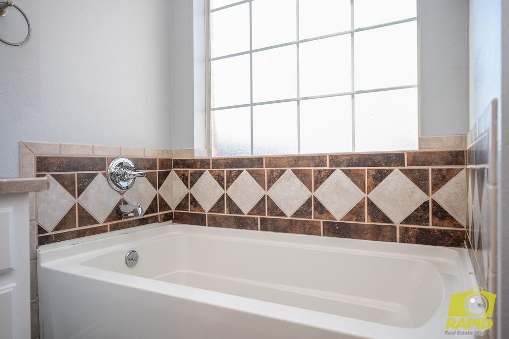 Image 23 of property listing at 5941 Stratford Avenue, San Angelo, TX 76901