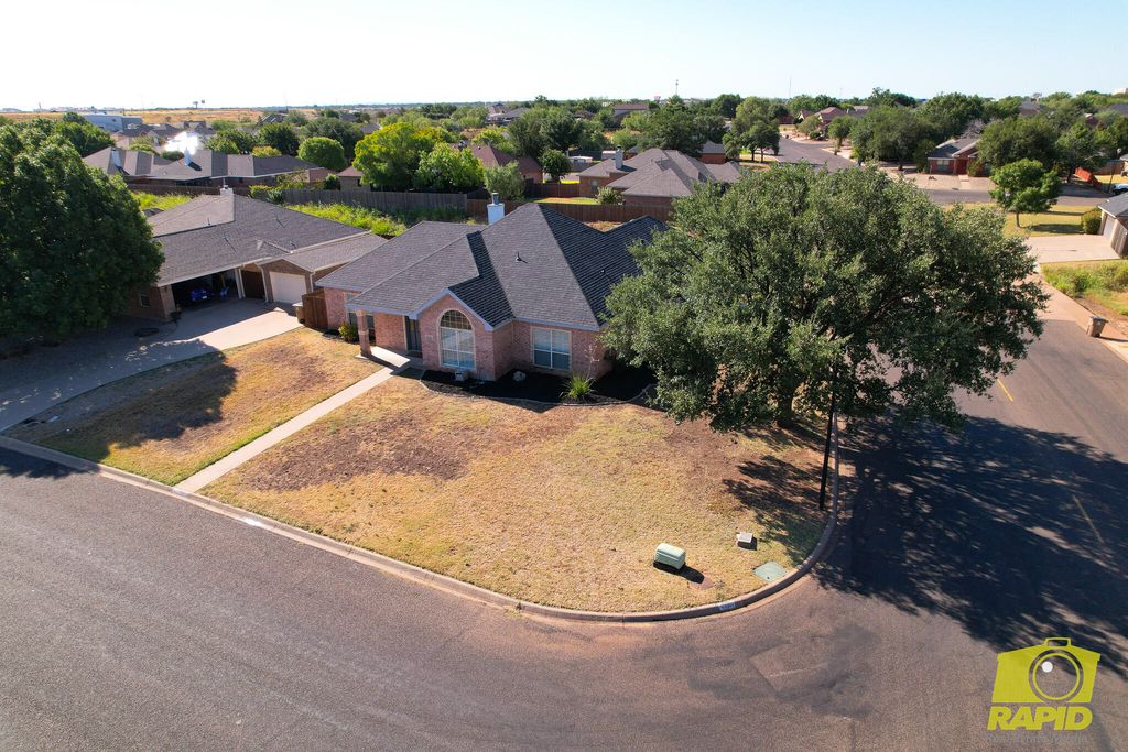 Image 4 of property listing at 5941 Stratford Avenue, San Angelo, TX 76901