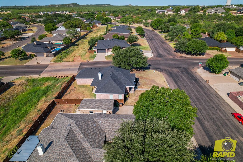 Image 41 of property listing at 5941 Stratford Avenue, San Angelo, TX 76901