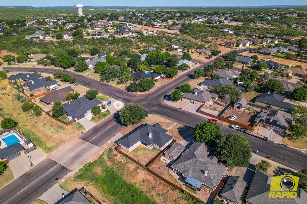 Image 43 of property listing at 5941 Stratford Avenue, San Angelo, TX 76901