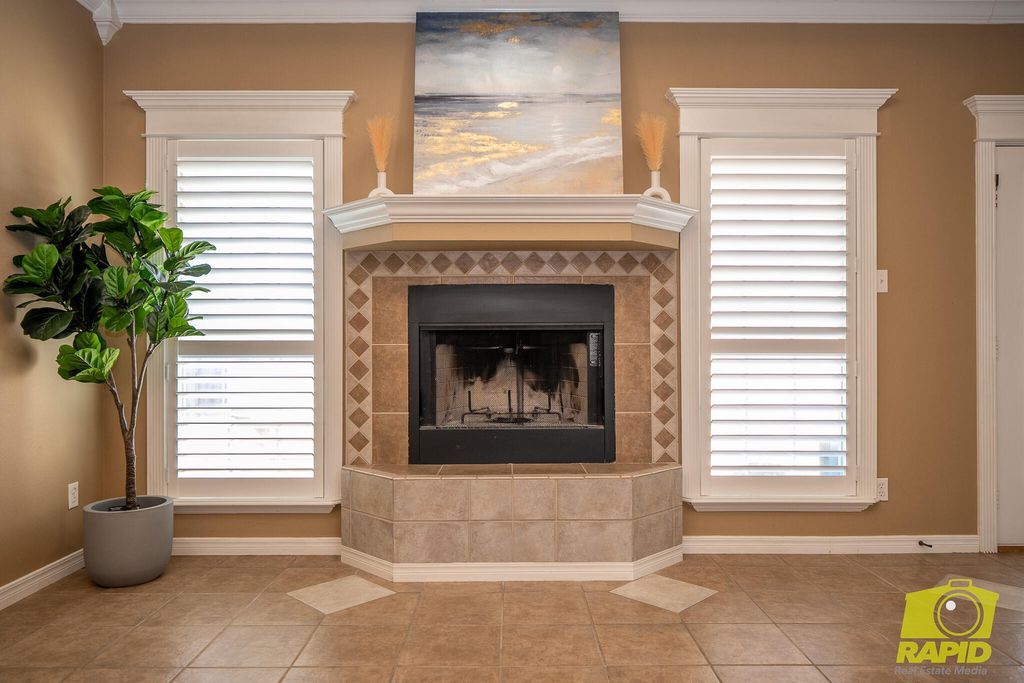 Image 7 of property listing at 5941 Stratford Avenue, San Angelo, TX 76901