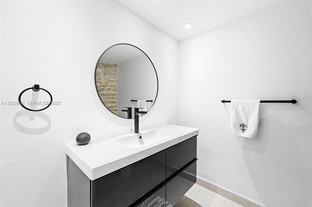 2127 Brickell Avenue 3005, Miami, FL 33129