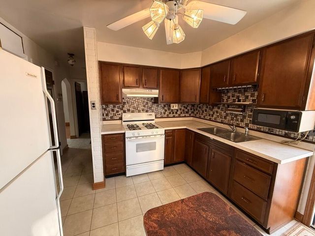 256 E 143rd Street, Dolton, IL 60419
