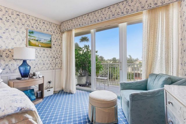 100 Royal Palm Way F4, Palm Beach, FL 33480