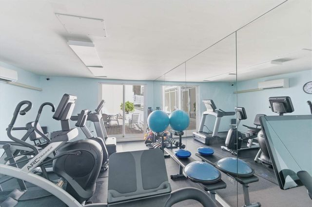 100 Royal Palm Way F4, Palm Beach, FL 33480