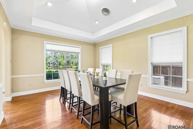 1342 Applewood Rd, Baton Rouge, LA 70808