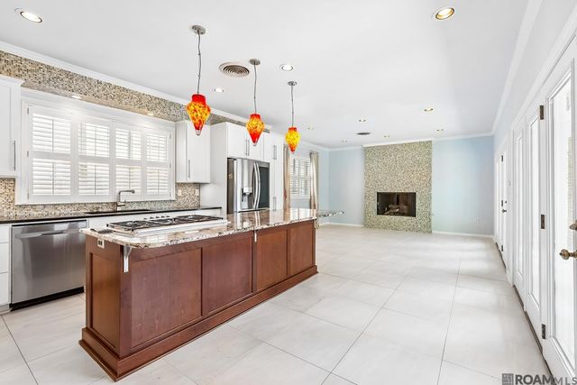 1342 Applewood Rd, Baton Rouge, LA 70808