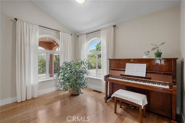 21425 Valley Oak Drive, Middletown, CA 95461