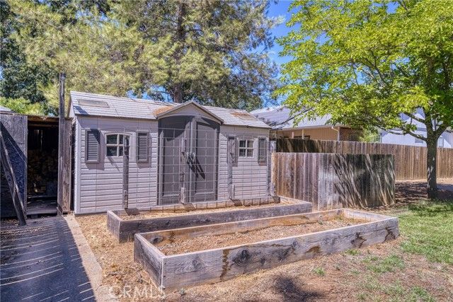 21425 Valley Oak Drive, Middletown, CA 95461