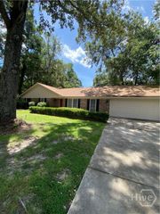 15 Beaver Run Drive, Savannah, GA 31419