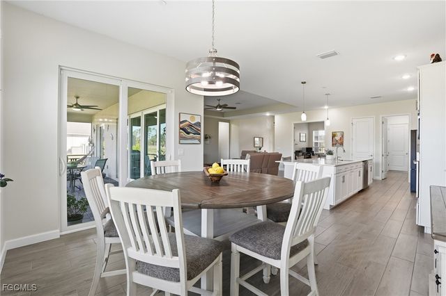 17040 Serengeti CIR, Alva, FL 33920