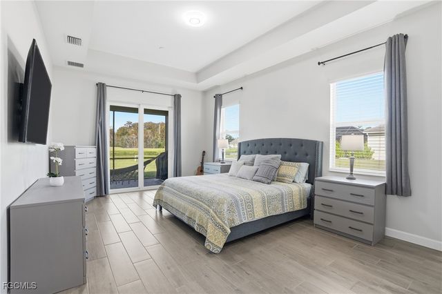 17040 Serengeti CIR, Alva, FL 33920