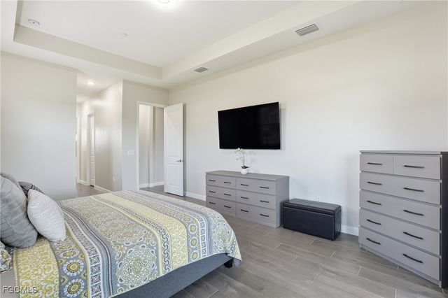 17040 Serengeti CIR, Alva, FL 33920