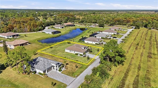 17040 Serengeti CIR, Alva, FL 33920