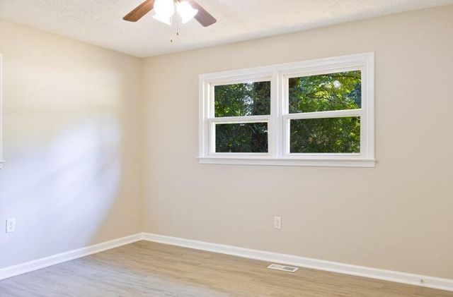 130 Rosewood Drive, Dallas, GA 30132