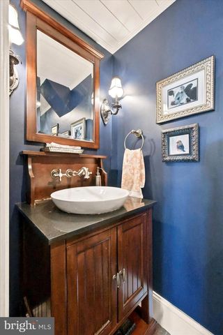 150-152 HIGH ST, Mullica Hill, NJ 08062