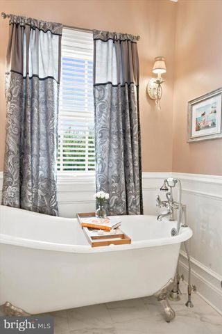 150-152 HIGH ST, Mullica Hill, NJ 08062