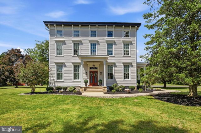 150-152 HIGH ST, Mullica Hill, NJ 08062