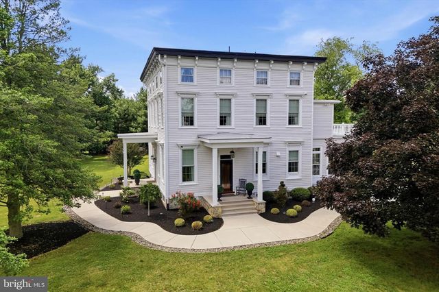 150-152 HIGH ST, Mullica Hill, NJ 08062