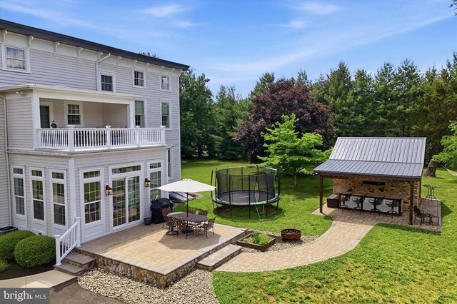 150-152 HIGH ST, Mullica Hill, NJ 08062