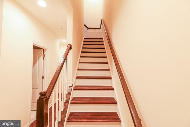 7469 RIDING MEADOW WAY, Manassas, VA 20111