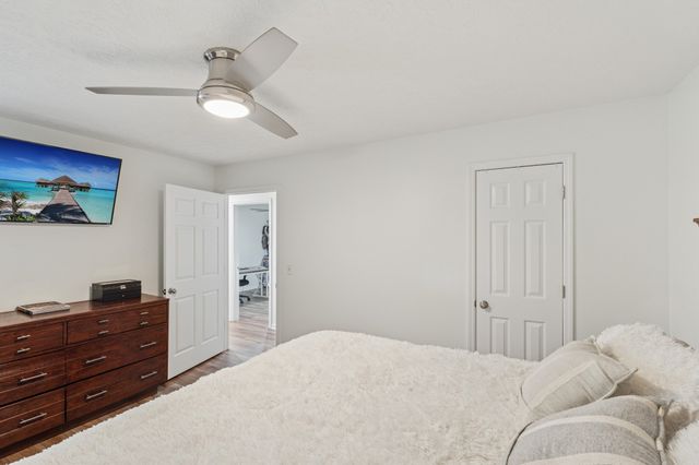 1006 Indian Trl, Castalian Springs, TN 37031
