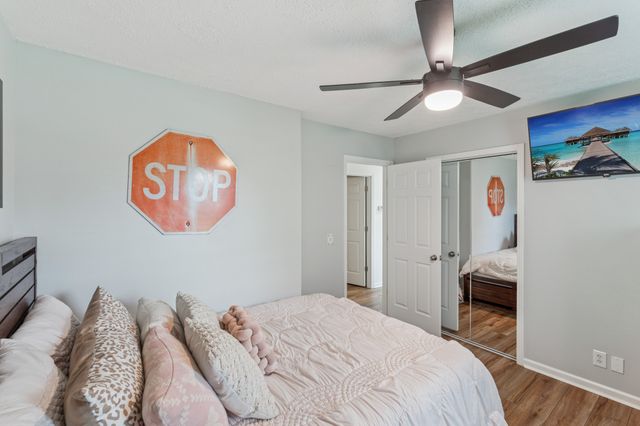 1006 Indian Trl, Castalian Springs, TN 37031