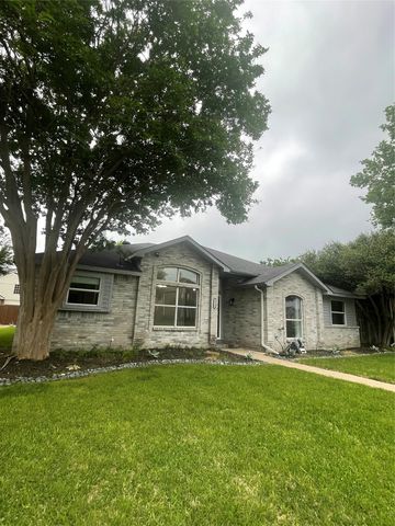 2725 Covington Drive, Garland, TX 75040