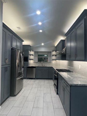 2725 Covington Drive, Garland, TX 75040