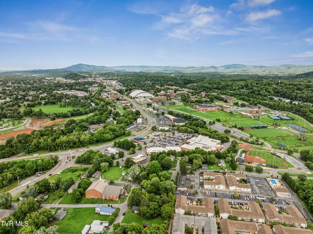 1419 Colony Park Drive, Johnson City, TN 37604