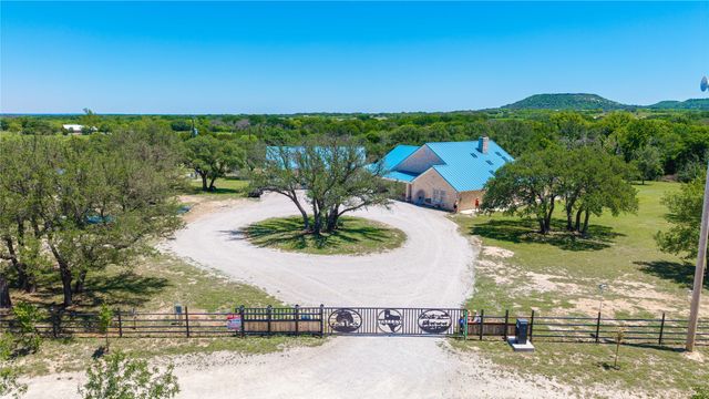 3612 HWY 1689, Comanche, TX 76442