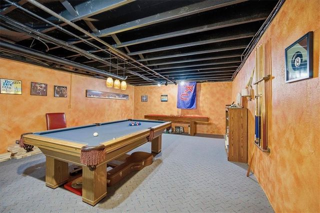5404 W 153rd Street, Leawood, KS 66224