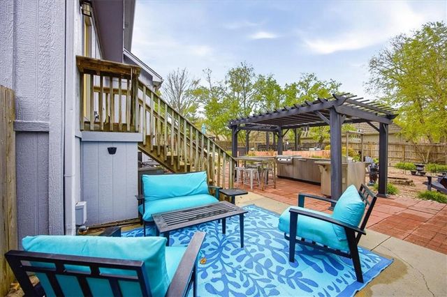5404 W 153rd Street, Leawood, KS 66224