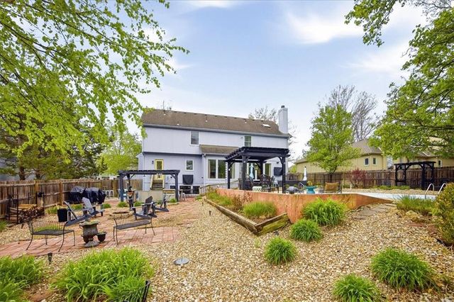 5404 W 153rd Street, Leawood, KS 66224