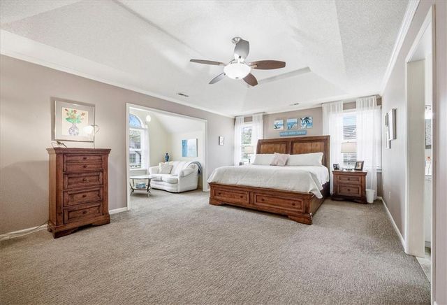 5404 W 153rd Street, Leawood, KS 66224
