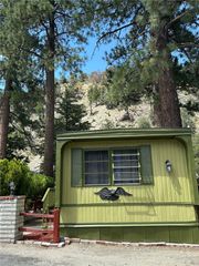 1776 State Hwy 2 space 11, Wrightwood, CA 92397