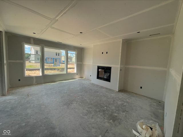 9557 Hemingway Drive, Indianapolis, IN 46239