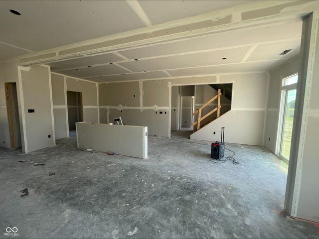 9557 Hemingway Drive, Indianapolis, IN 46239
