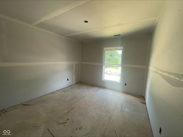 9557 Hemingway Drive, Indianapolis, IN 46239