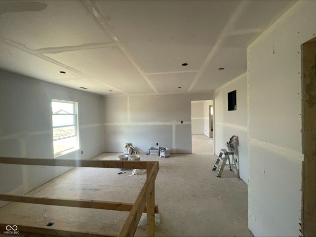 9557 Hemingway Drive, Indianapolis, IN 46239