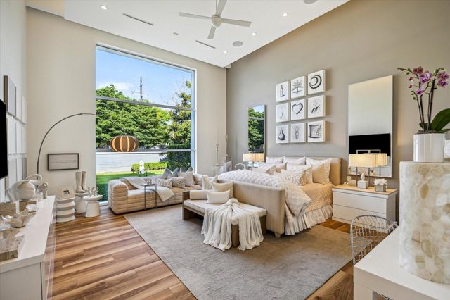 311 Brown Saddle Street, Houston, TX 77057