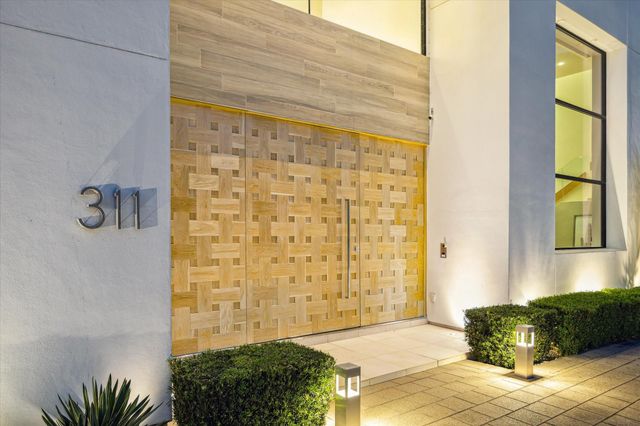 311 Brown Saddle Street, Houston, TX 77057