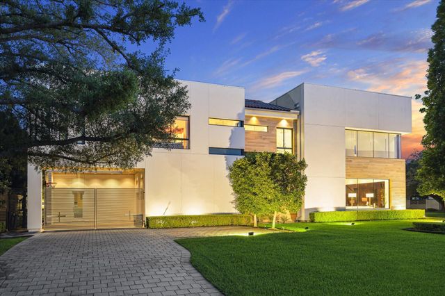 311 Brown Saddle Street, Houston, TX 77057