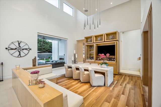 311 Brown Saddle Street, Houston, TX 77057